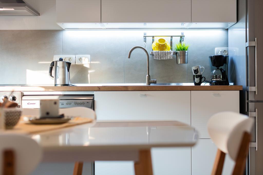 Apartments Zambarlin Komiža Екстериор снимка